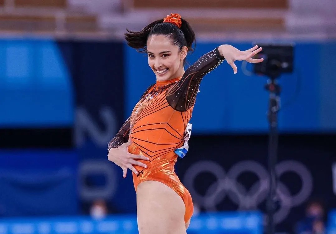 全英羽球赛｜2局挫印尼女双 乐娜直闯8强